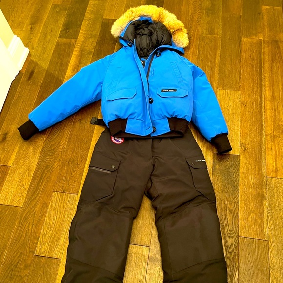Women’s Canada Goose PBI Chilliwack Bomber Jacket and Tundra Ski Pants - Picture 1 of 10